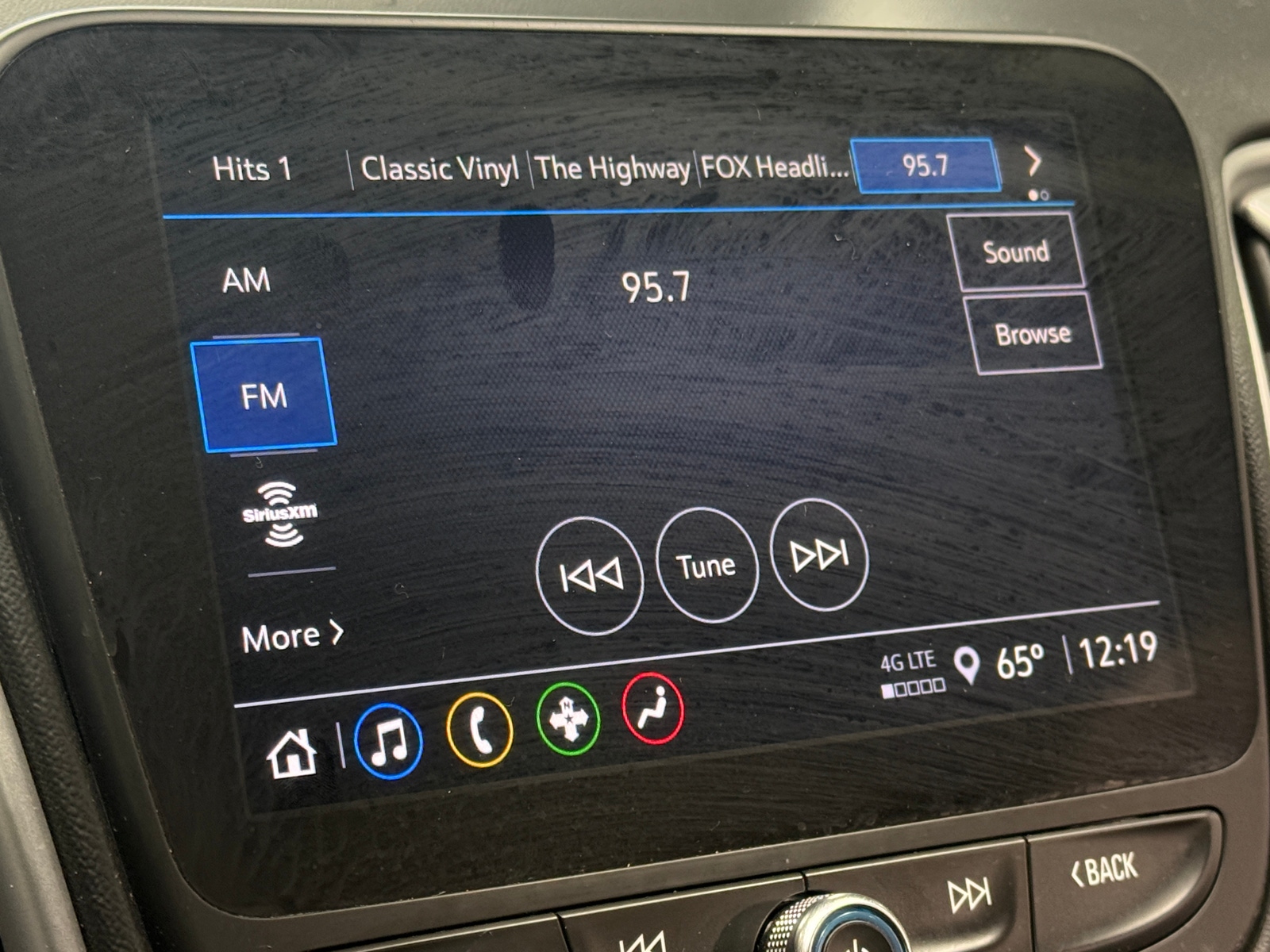 Thumbnail: 2024 Chevrolet Malibu - 4