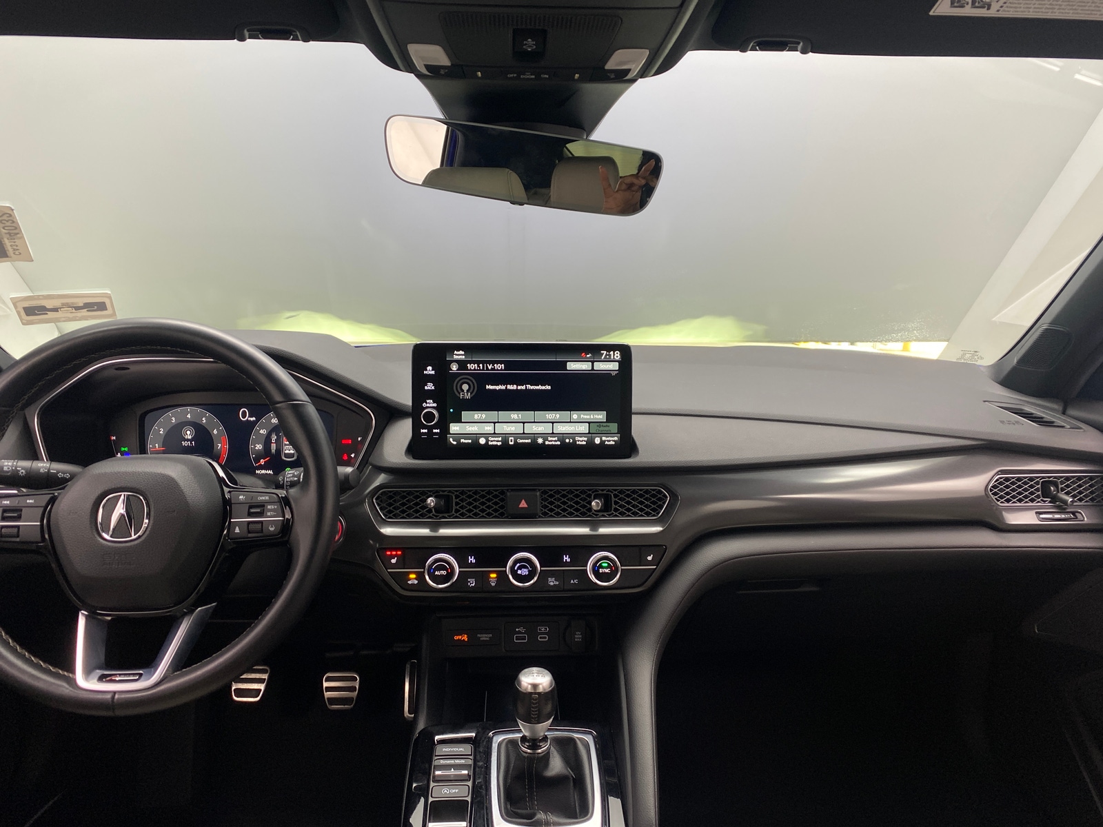 Thumbnail: 2024 Acura Integra - 2