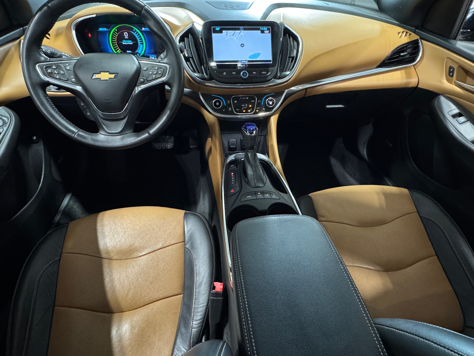 Thumbnail: 2016 Chevrolet Volt - 2