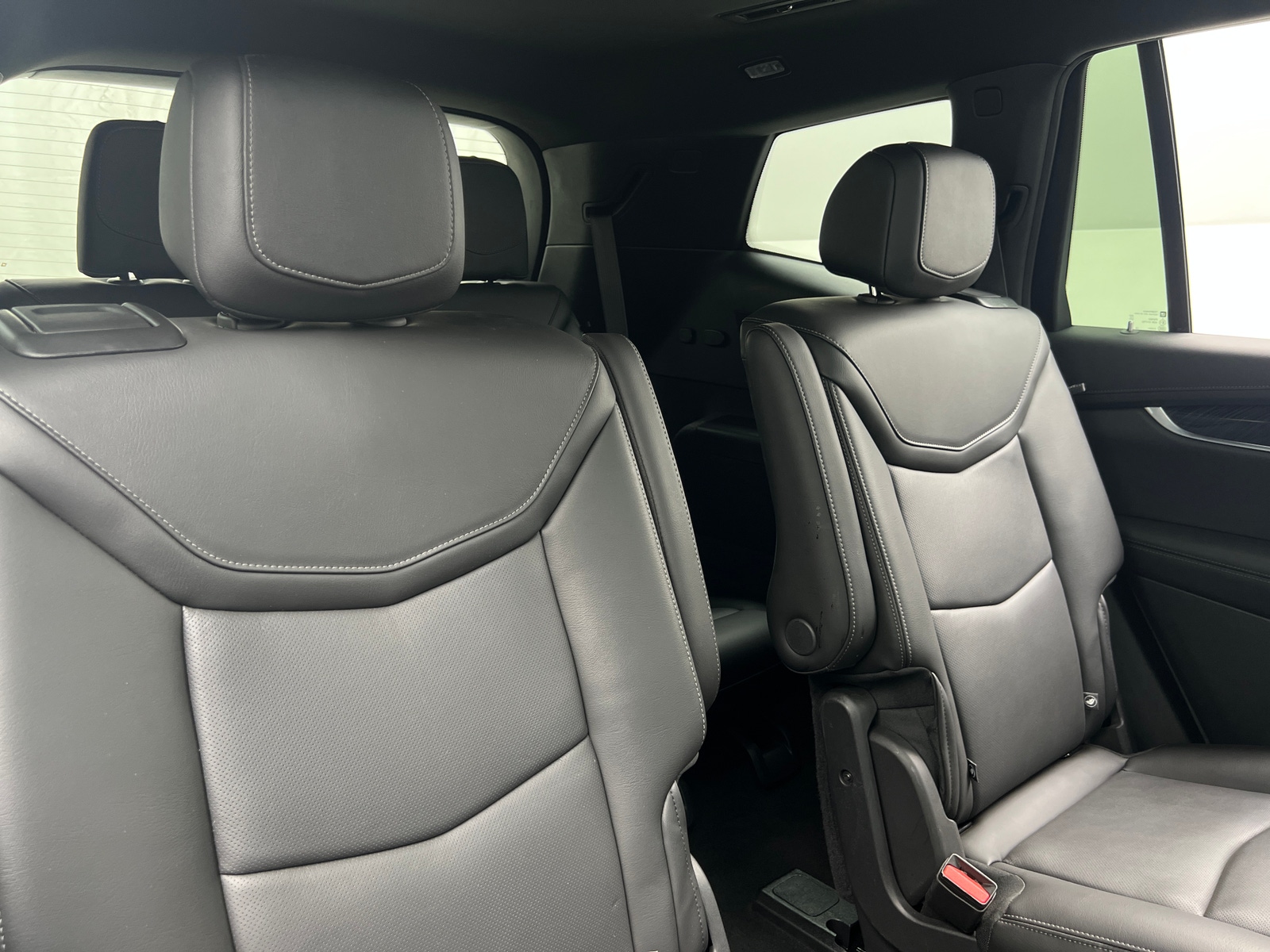 Thumbnail: 2025 Cadillac XT6 - 5