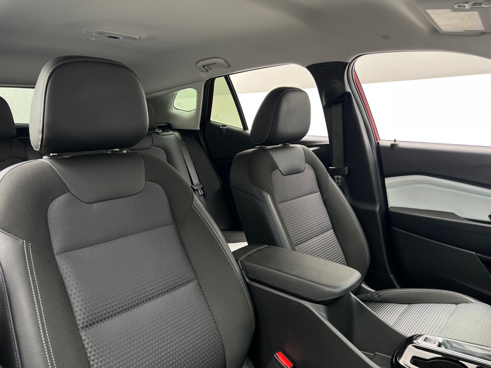 Thumbnail: 2025 Chevrolet Trax - 2