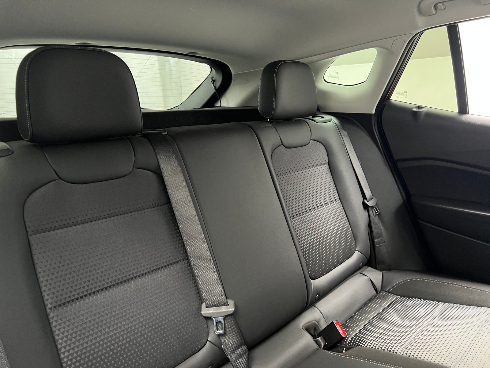 Thumbnail: 2025 Chevrolet Trax - 6