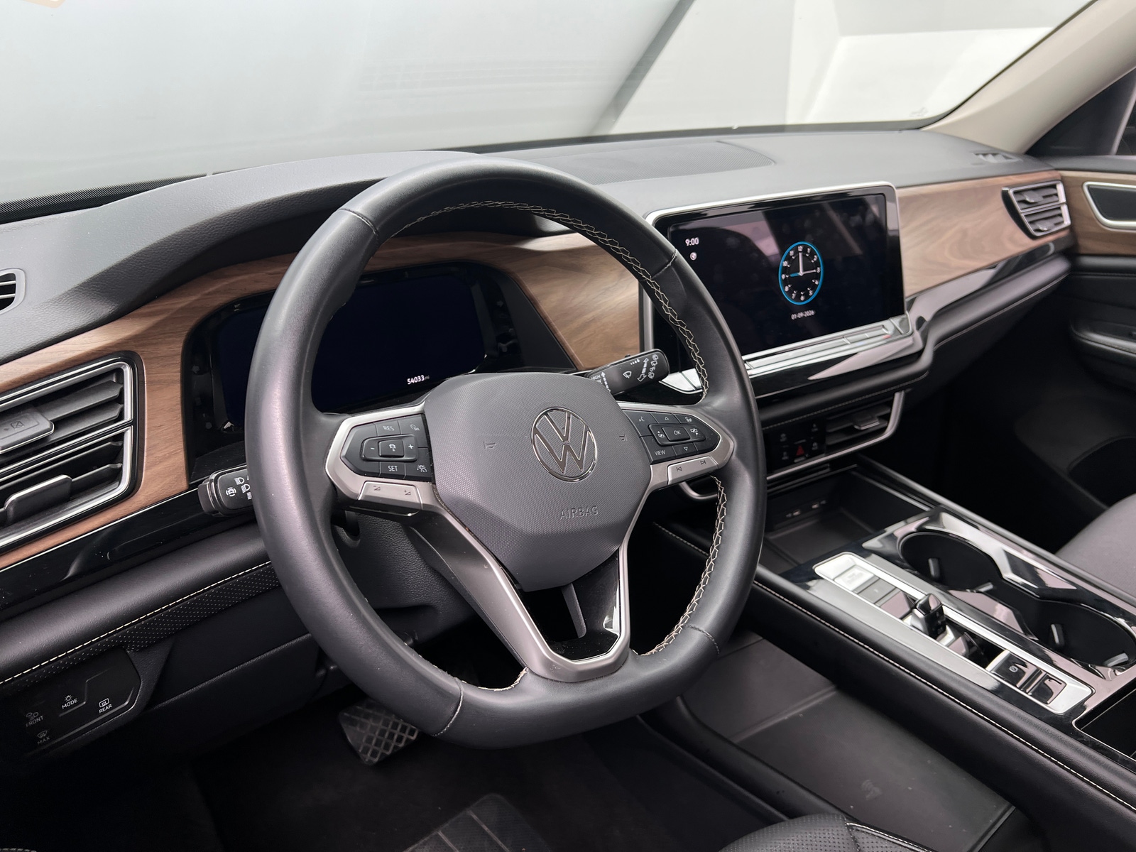 Thumbnail: 2024 Volkswagen Atlas - 4