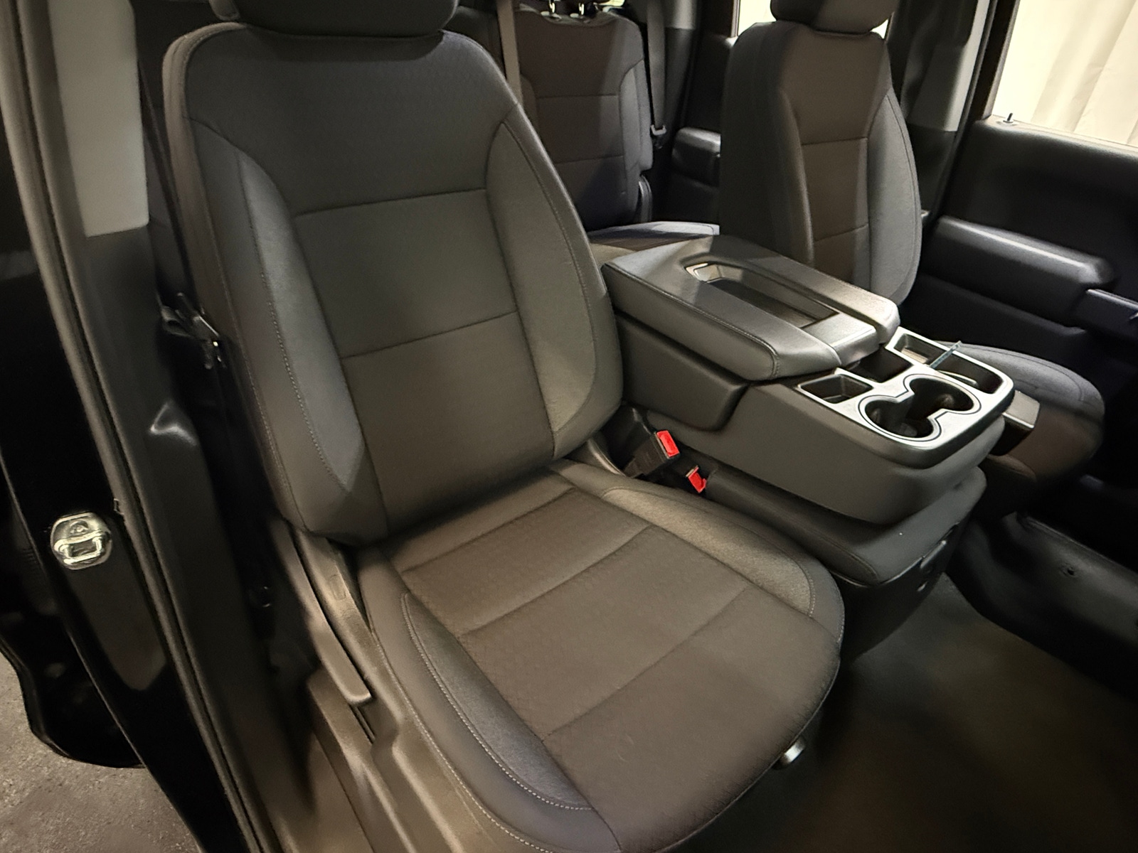 Thumbnail: 2025 Chevrolet Silverado 1500 - 2