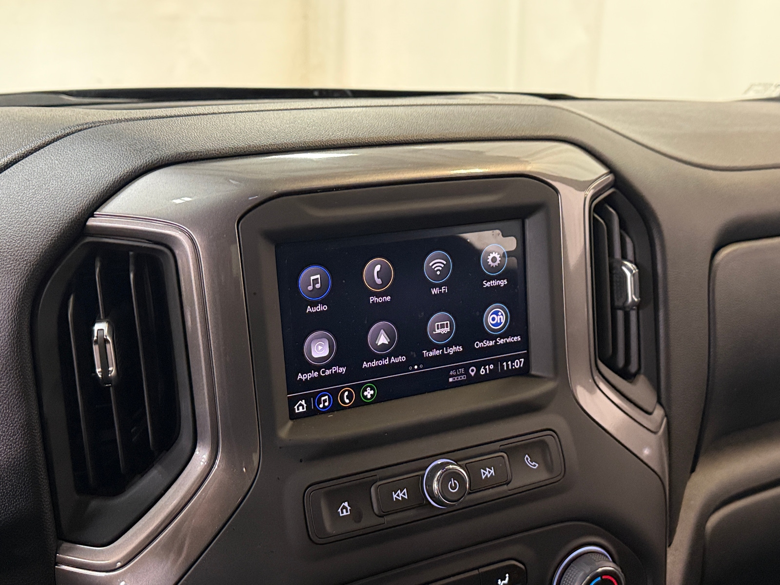 Thumbnail: 2025 Chevrolet Silverado 1500 - 4