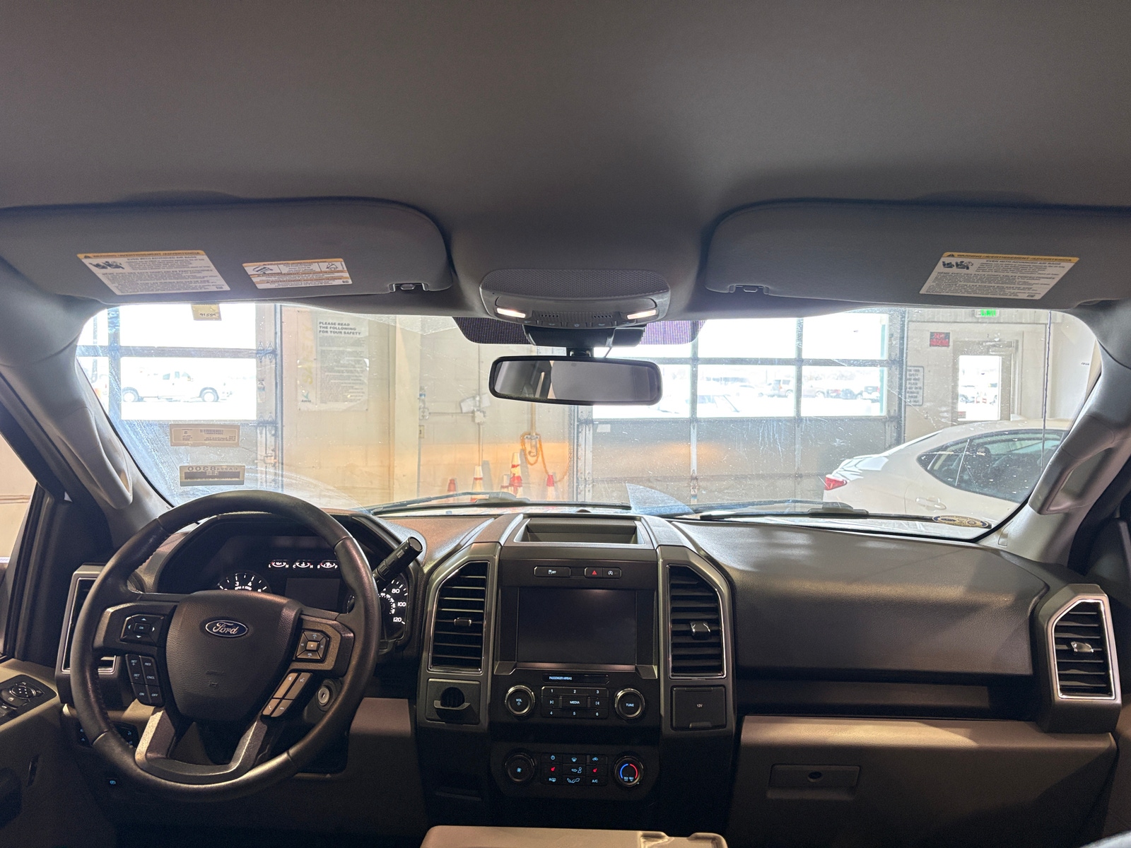 Thumbnail: 2020 Ford Econoline - 3