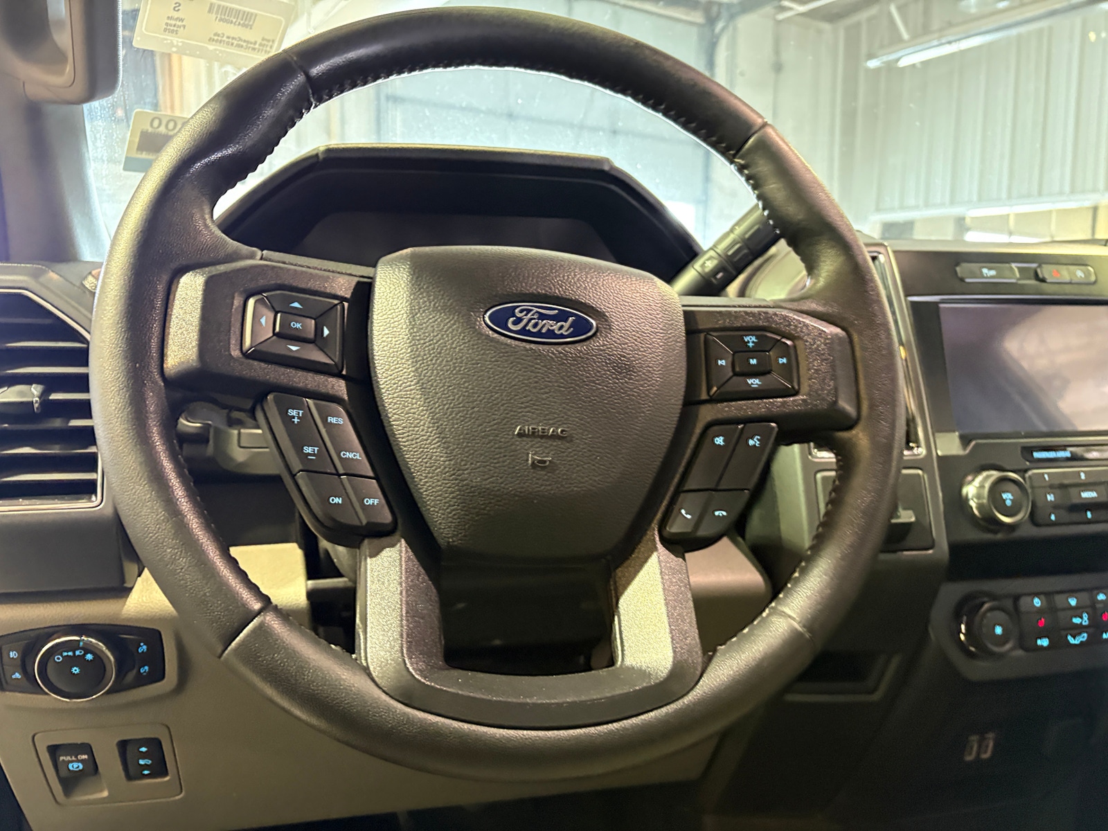 Thumbnail: 2020 Ford Econoline - 5