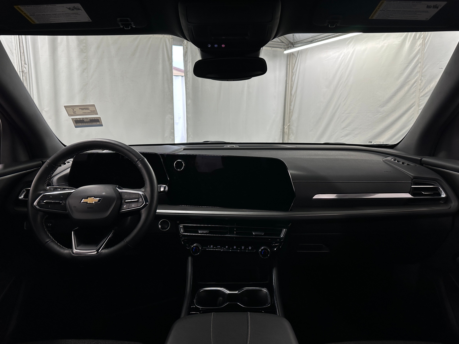 Thumbnail: 2025 Chevrolet Traverse - 3