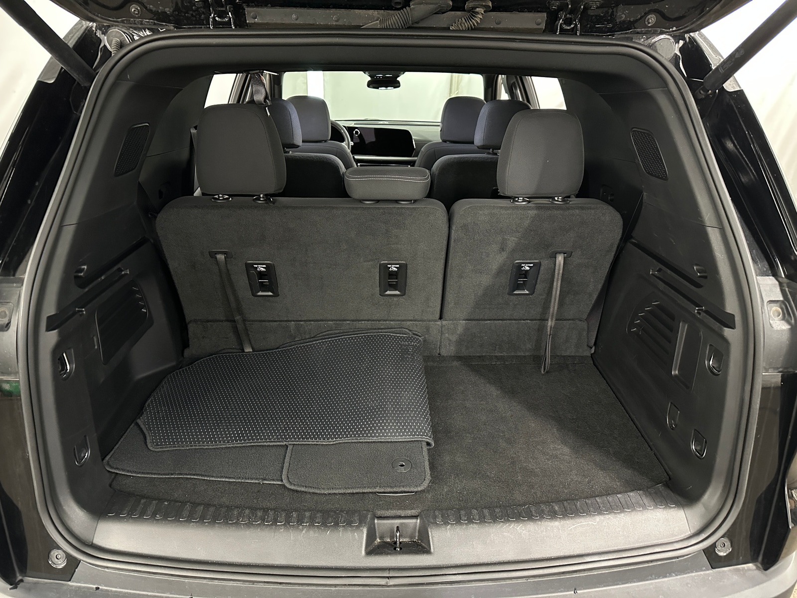 Thumbnail: 2025 Chevrolet Traverse - 7