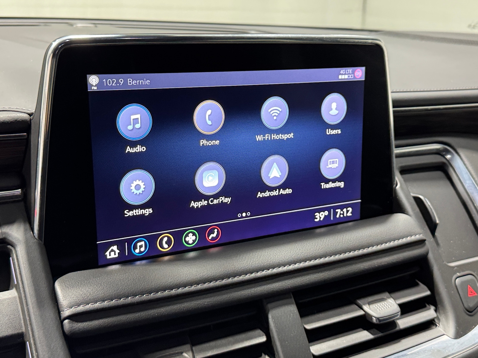 Thumbnail: 2021 Chevrolet Tahoe - 3