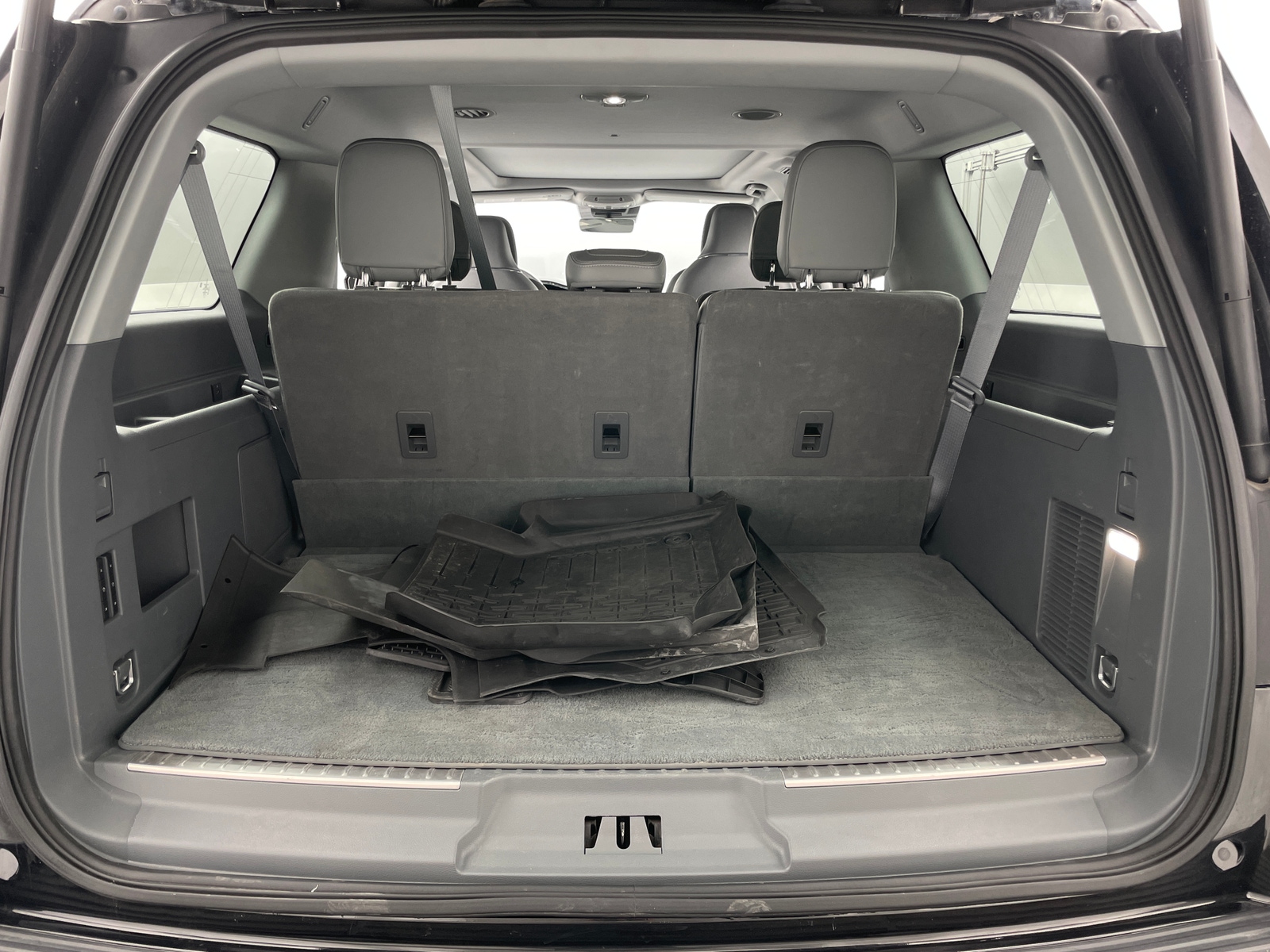 Thumbnail: 2020 Lincoln Navigator L - 6