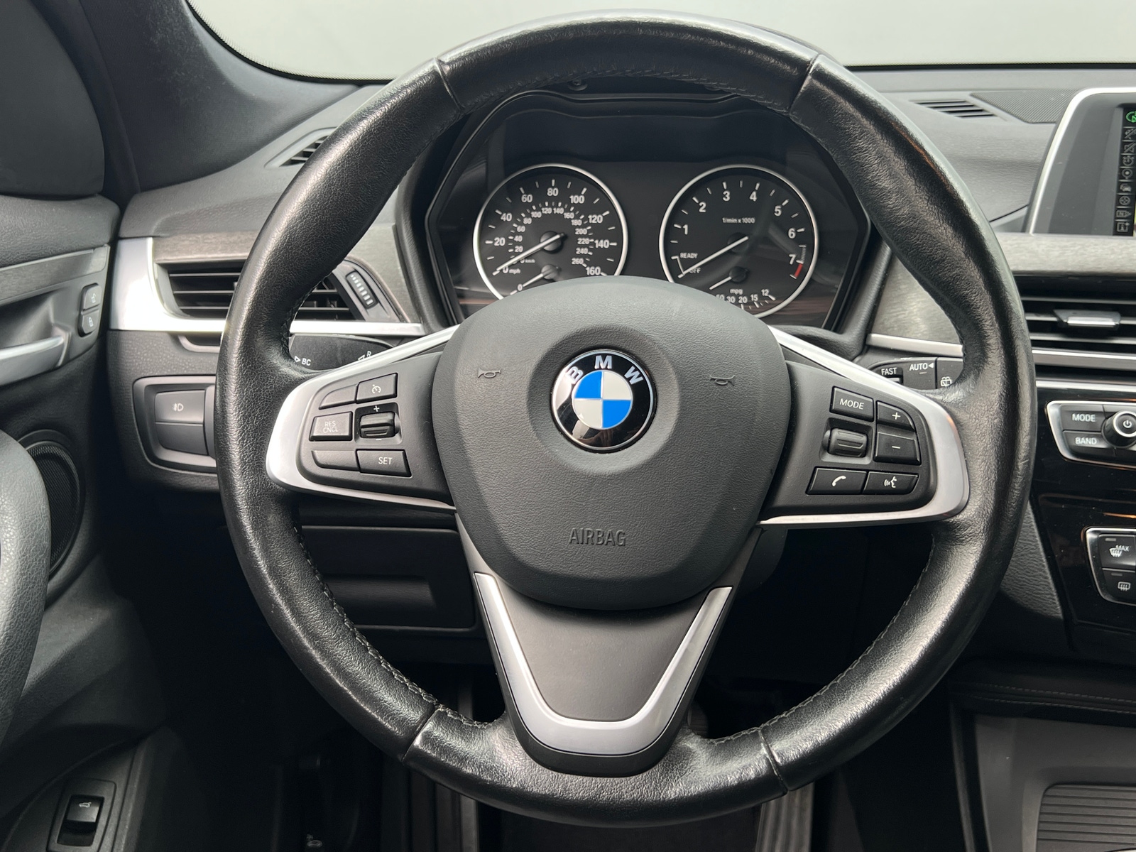 Thumbnail: 2017 BMW X1 - 4