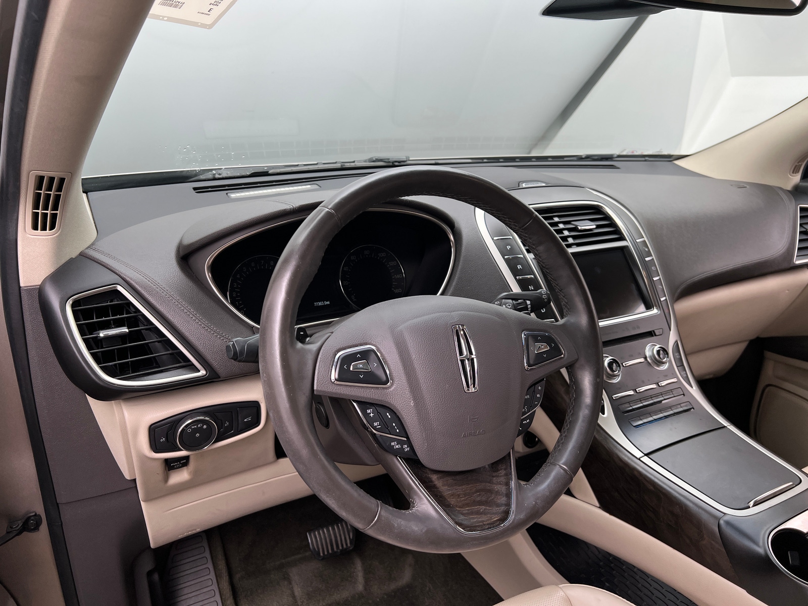 Thumbnail: 2018 Lincoln MKX - 4