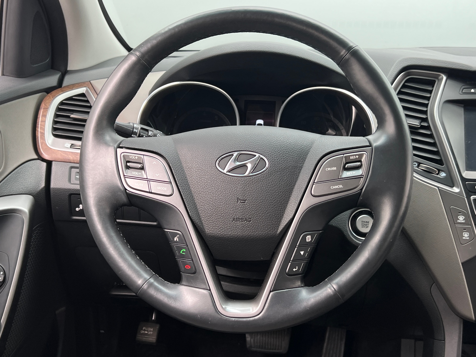 Thumbnail: 2018 Hyundai Santa Fe - 4