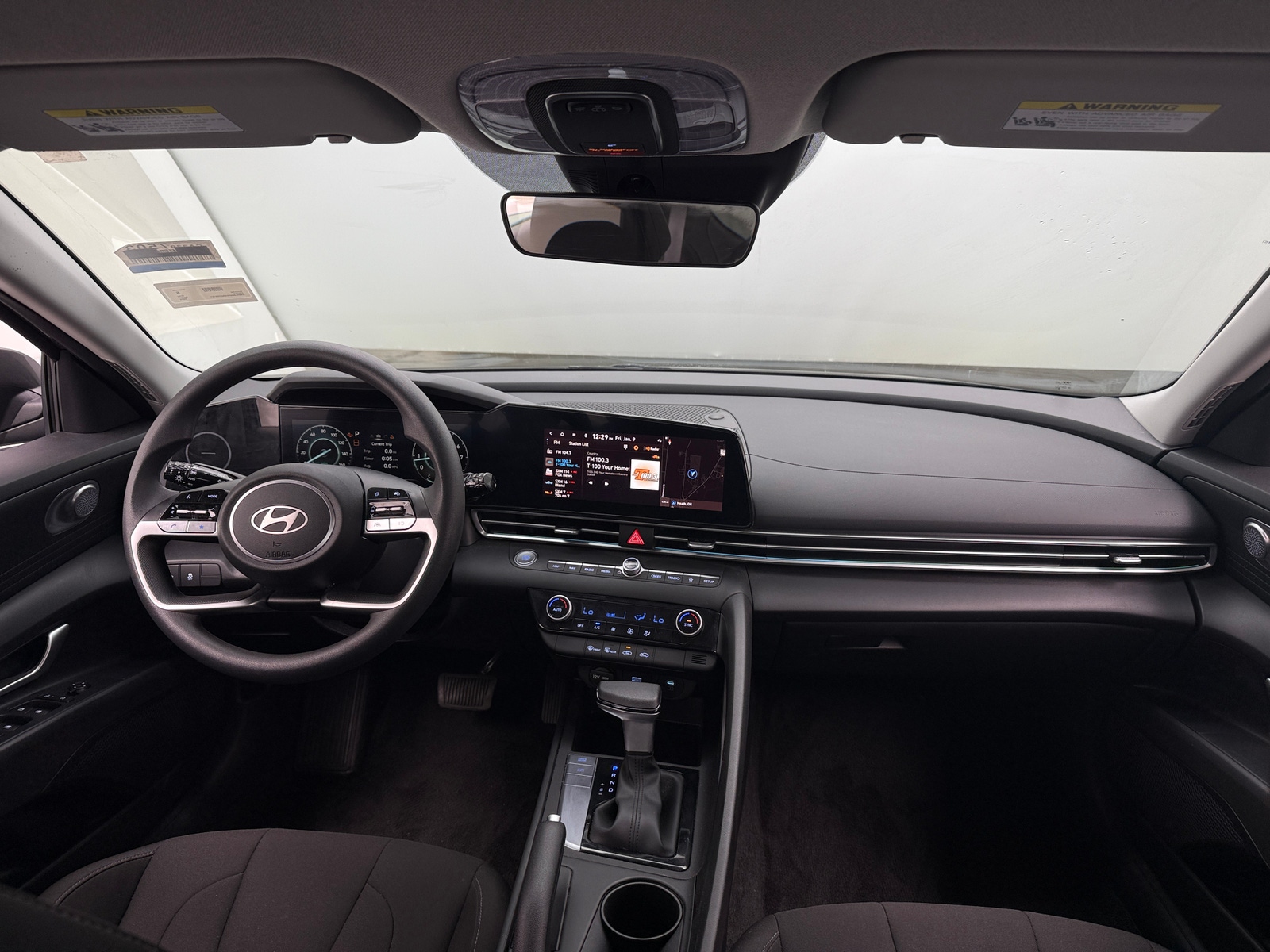 Thumbnail: 2024 Hyundai Elantra - 3