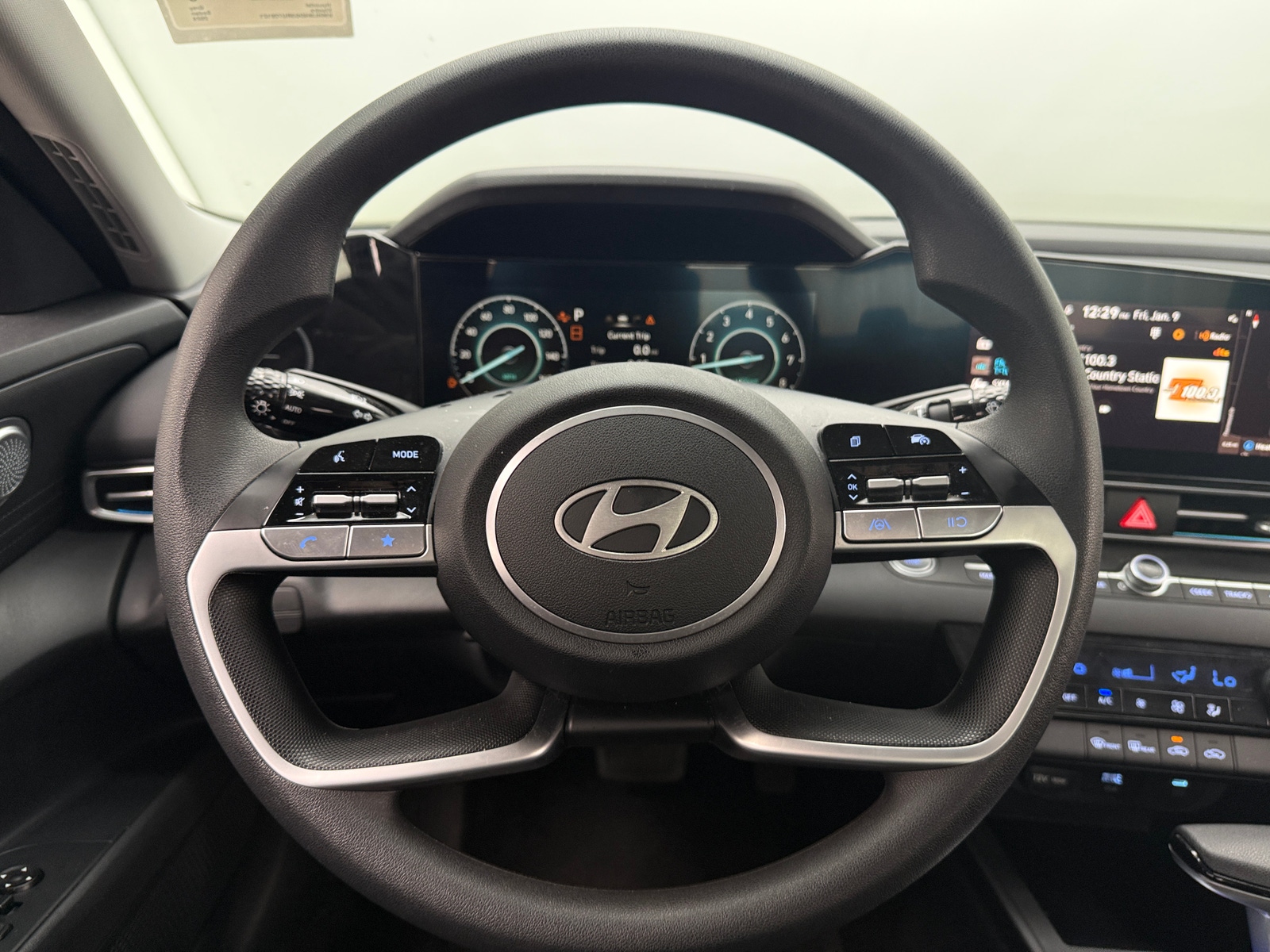 Thumbnail: 2024 Hyundai Elantra - 5