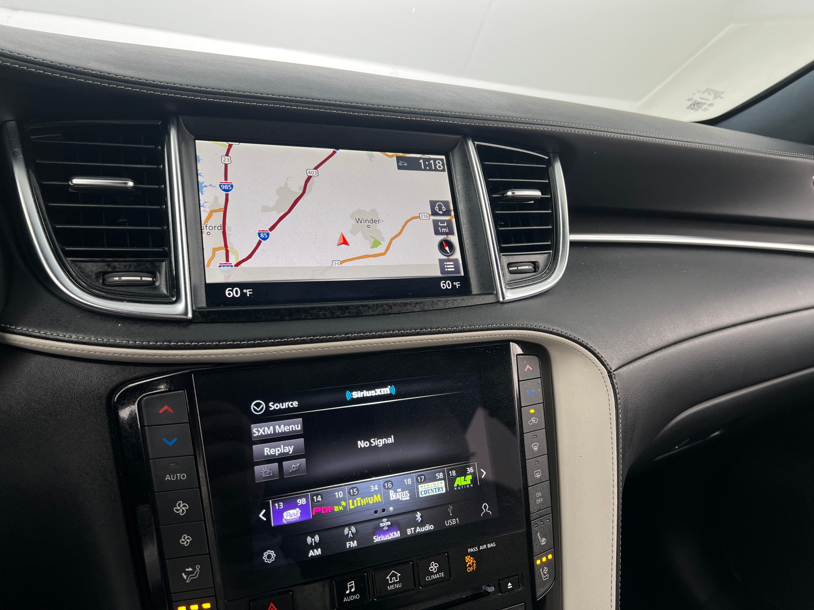 Thumbnail: 2023 INFINITI QX55 - 3