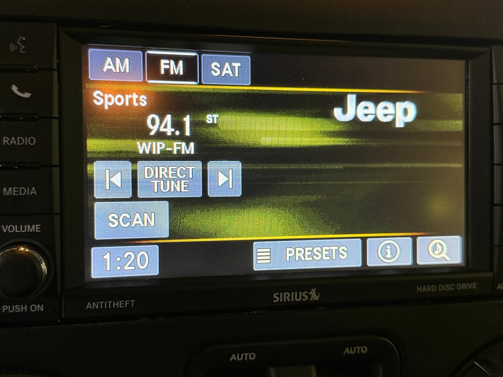 Thumbnail: 2017 Jeep Wrangler - 3