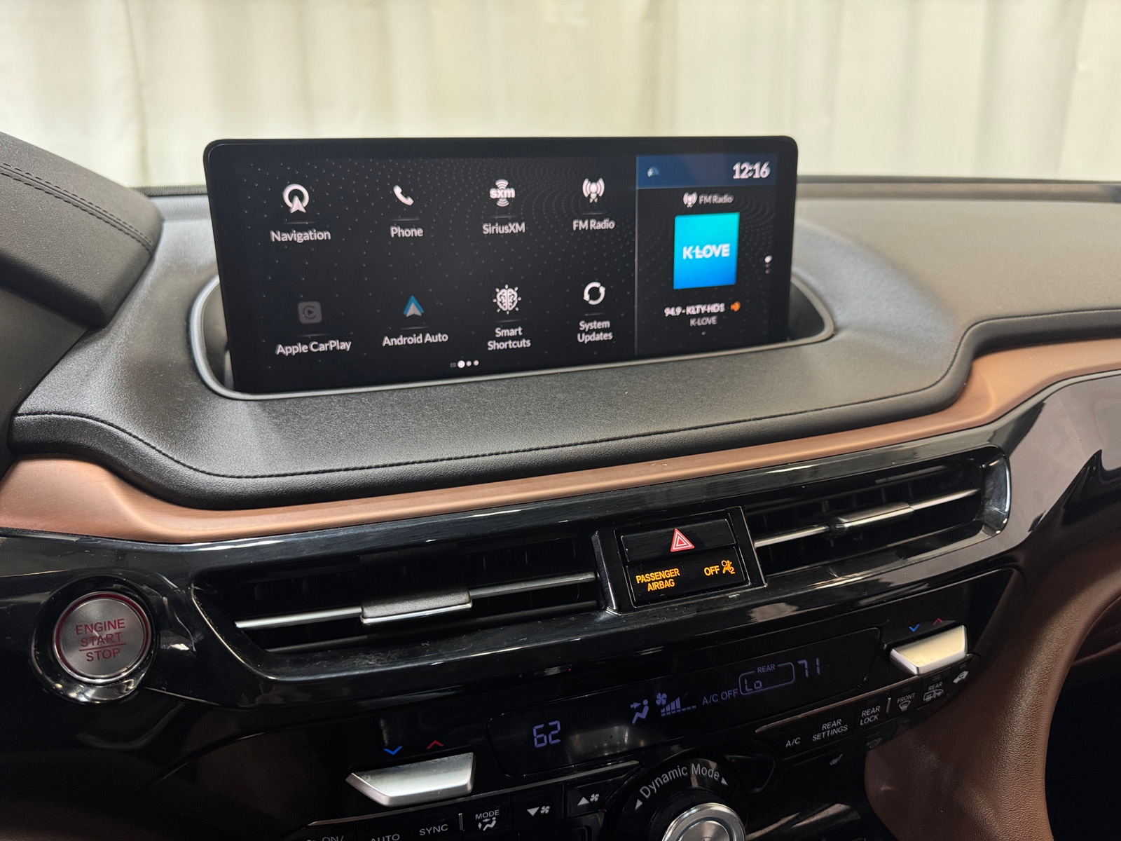 Thumbnail: 2023 Acura MDX - 3