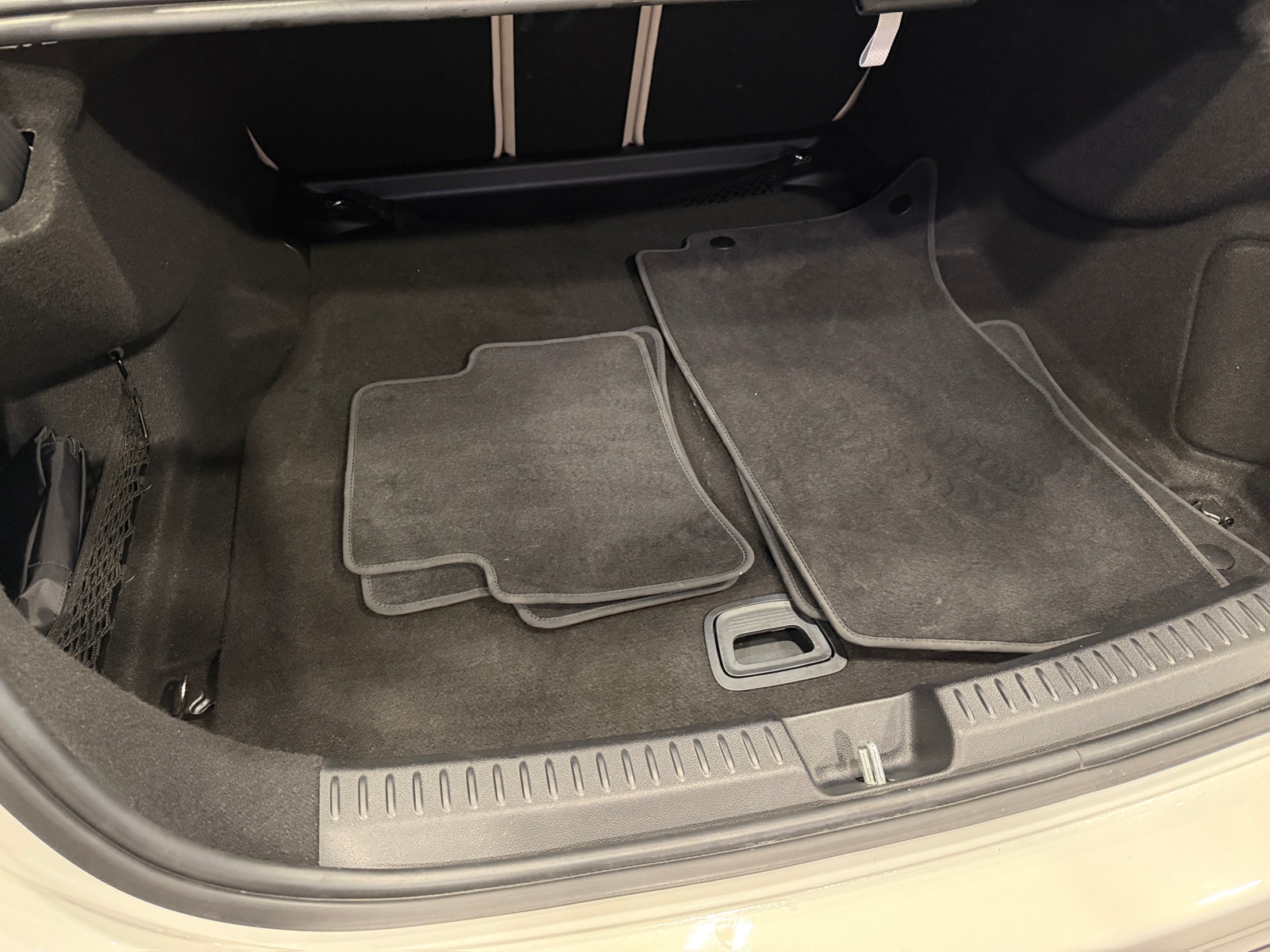 Thumbnail: 2025 Mercedes-Benz E-Class - 6