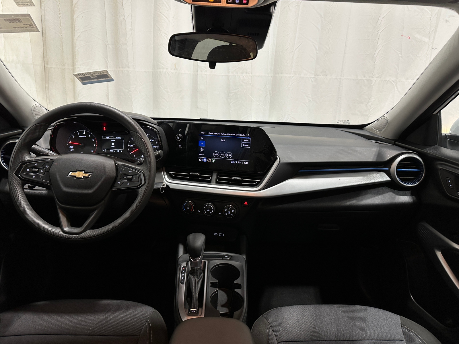Thumbnail: 2025 Chevrolet Trax - 3