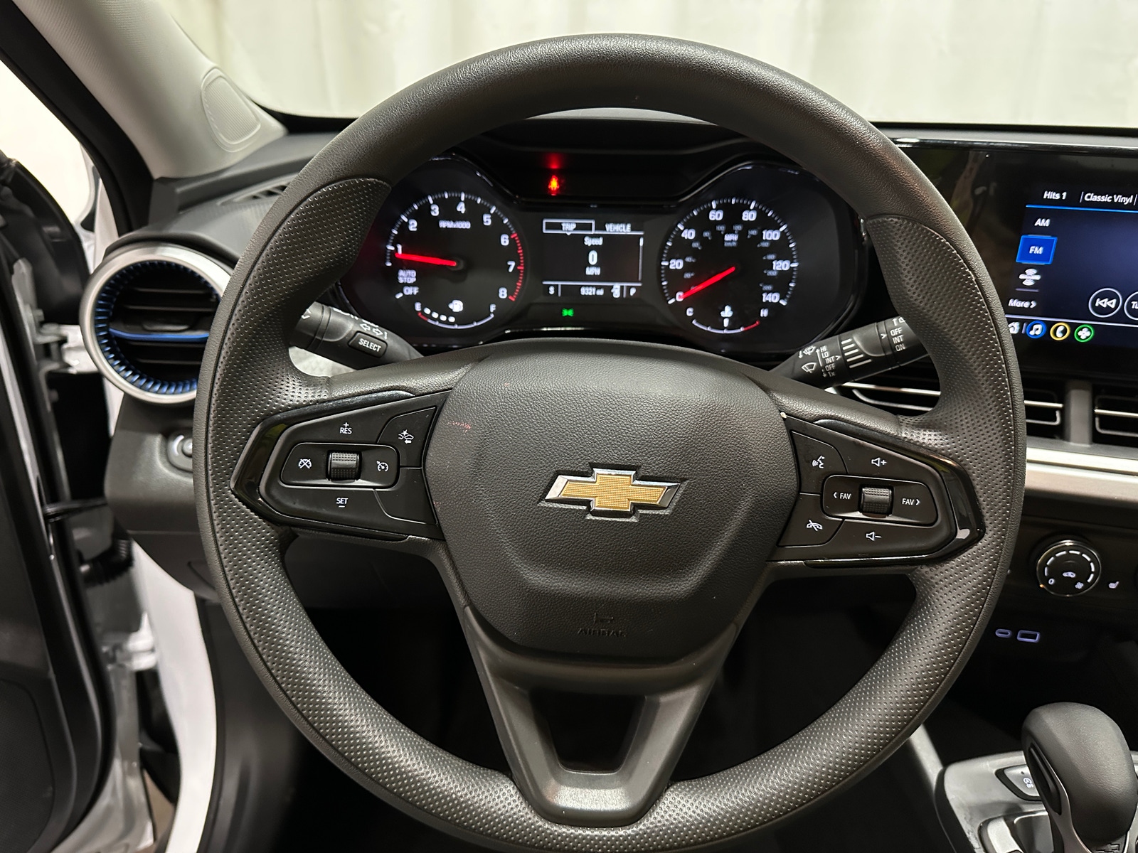 Thumbnail: 2025 Chevrolet Trax - 5