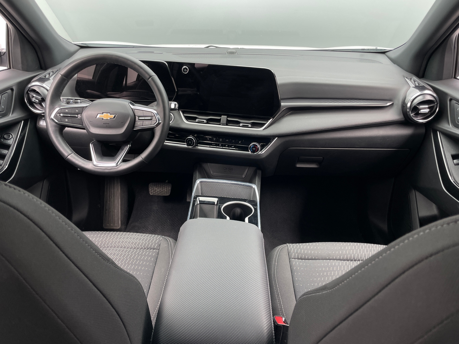 Thumbnail: 2025 Chevrolet Equinox - 3