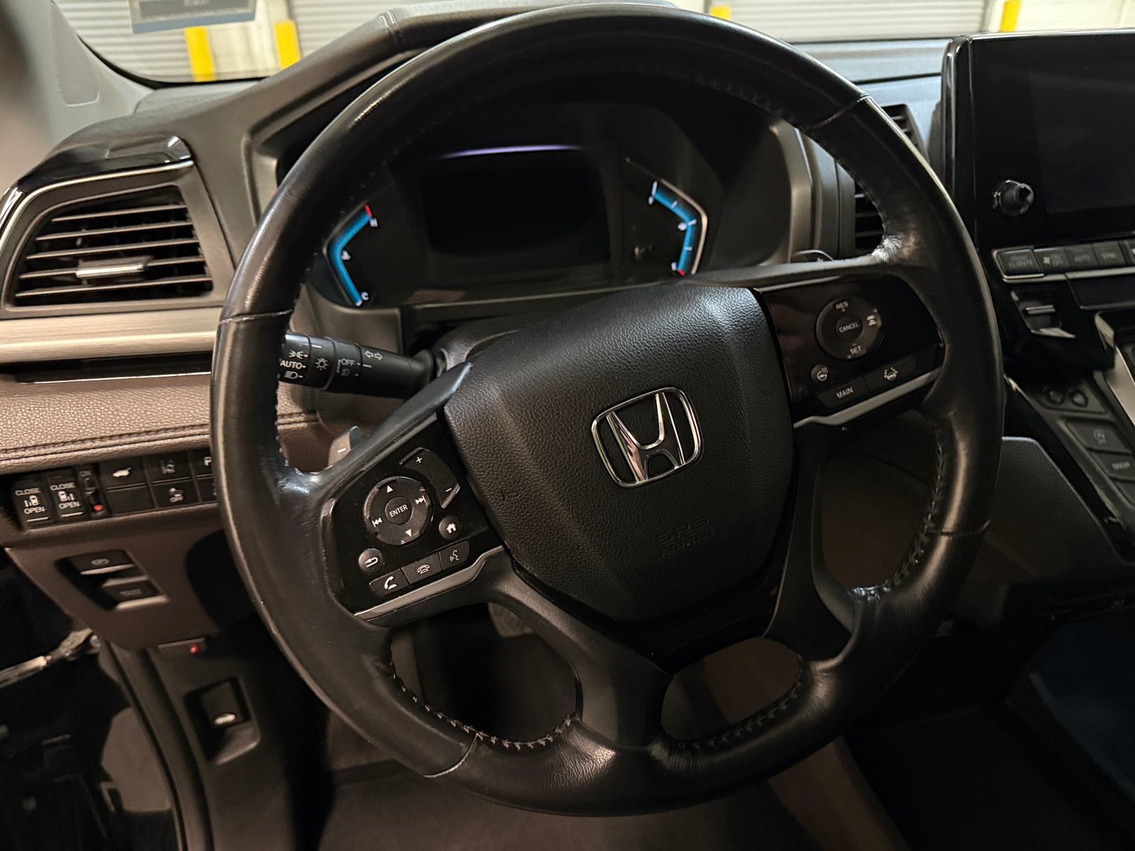 Thumbnail: 2018 Honda Odyssey - 4