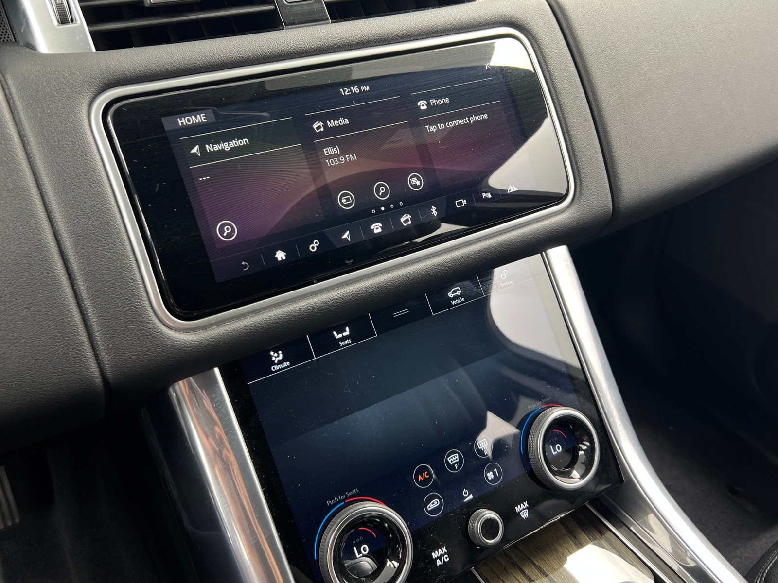 Thumbnail: 2019 Land Rover Range Rover Sport - 3