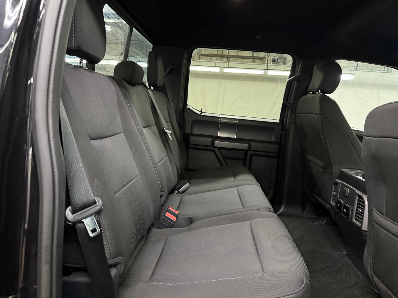 Thumbnail: 2020 Ford Econoline - 6