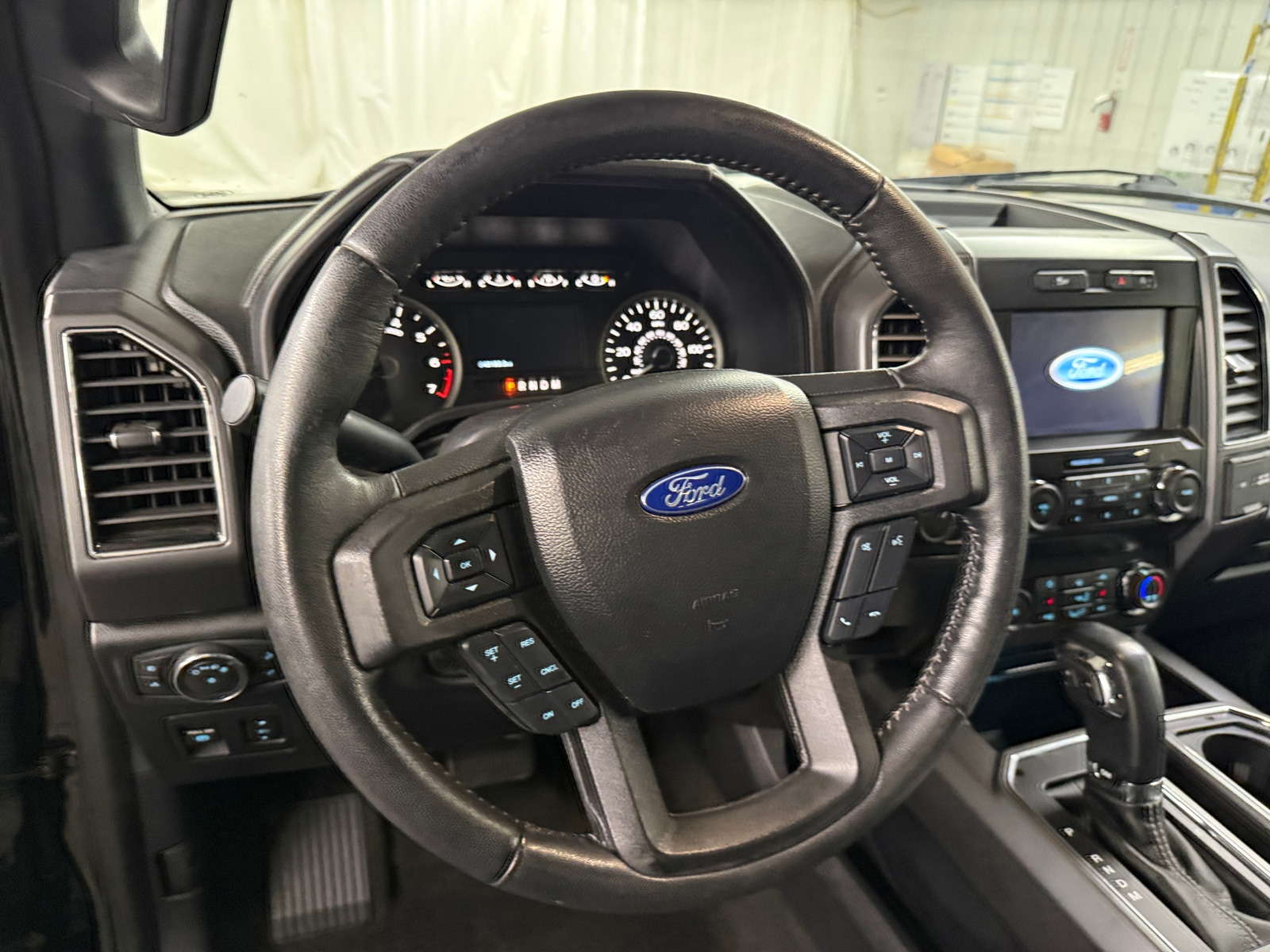 Thumbnail: 2020 Ford Econoline - 5