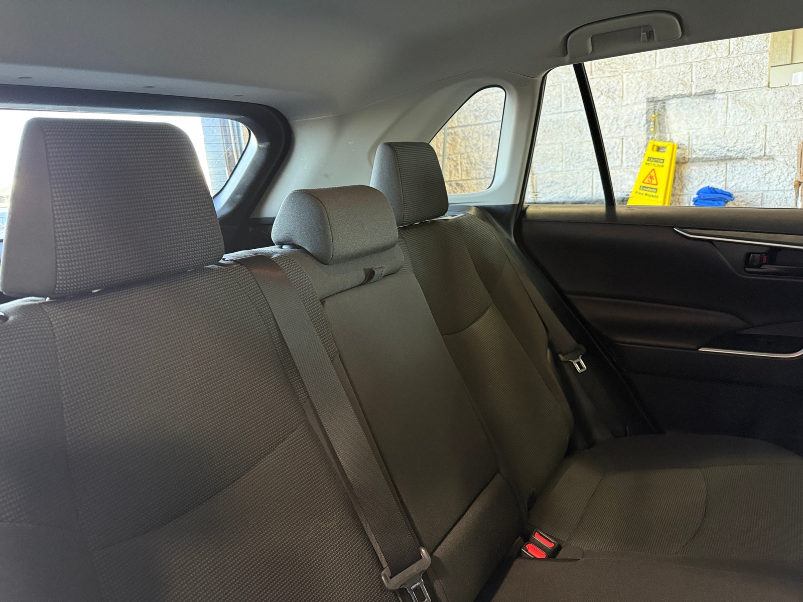 Thumbnail: 2021 Toyota RAV4 - 6