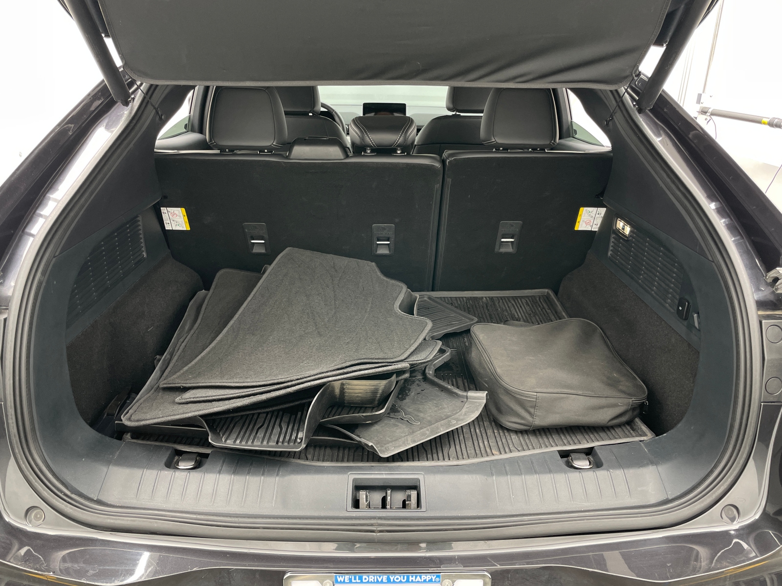 Thumbnail: 2022 Ford Mustang Mach-E - 6