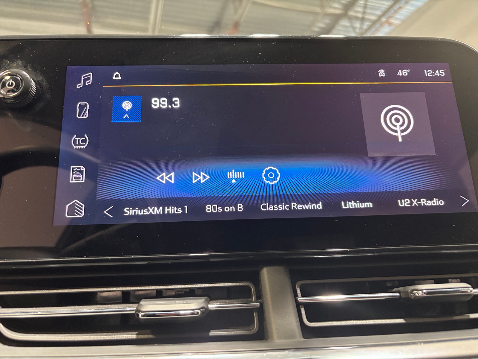 Thumbnail: 2025 Chevrolet Trax - 4