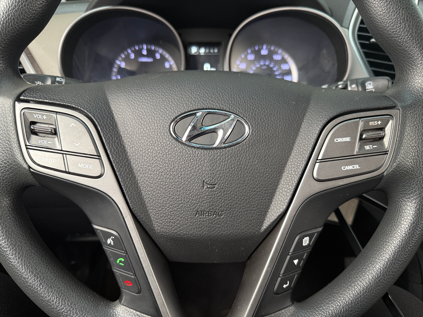 Thumbnail: 2018 Hyundai Santa Fe - 5