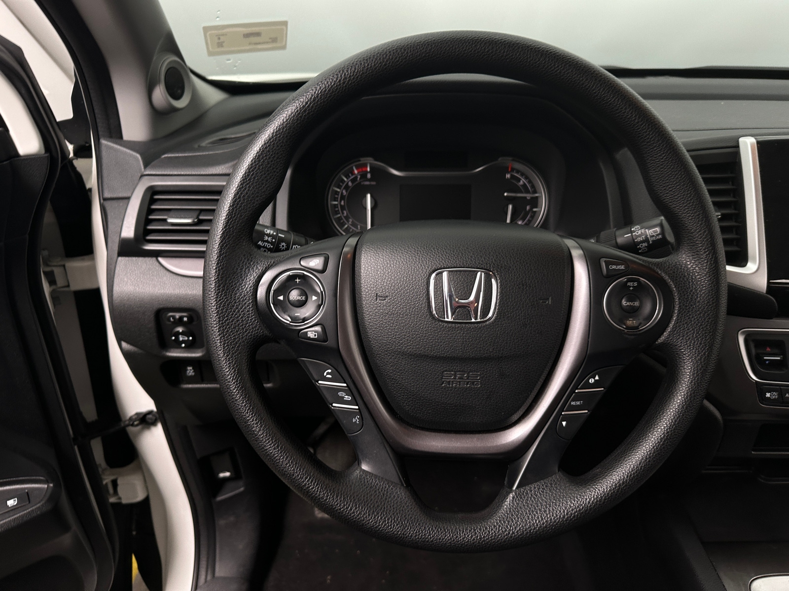 Thumbnail: 2018 Honda Pilot - 5