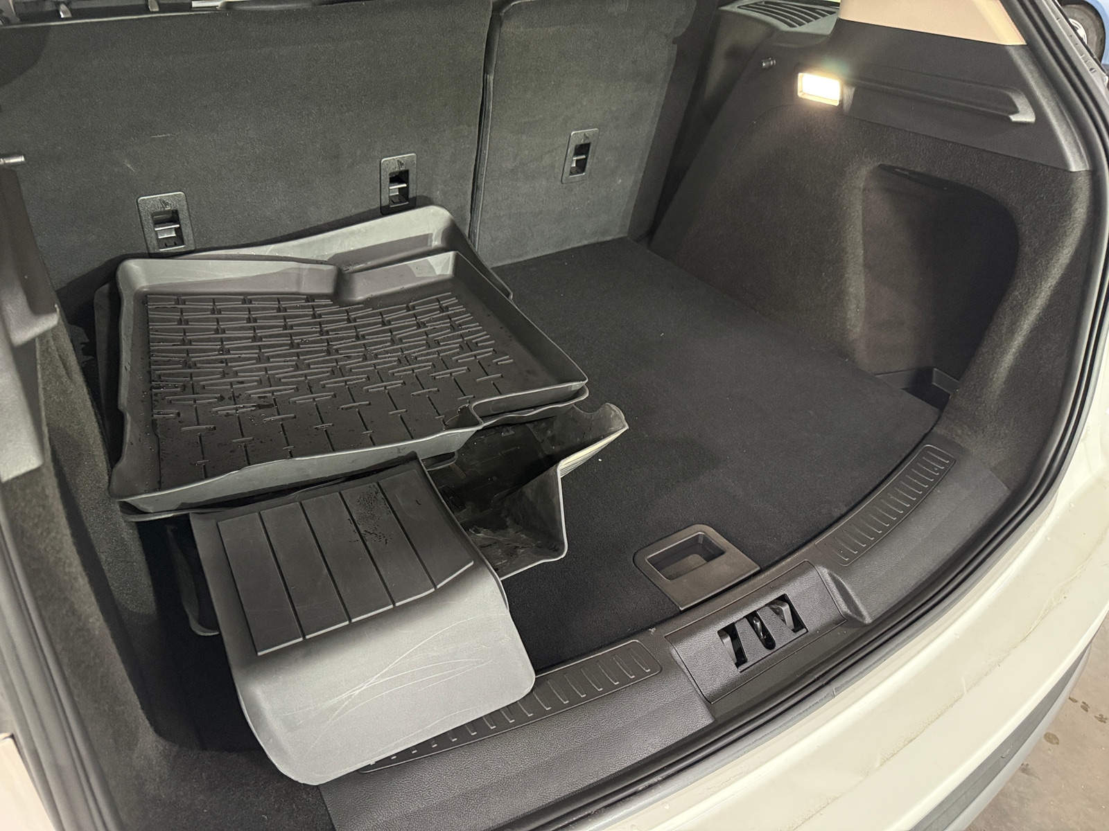 Thumbnail: 2023 Lincoln Corsair - 6