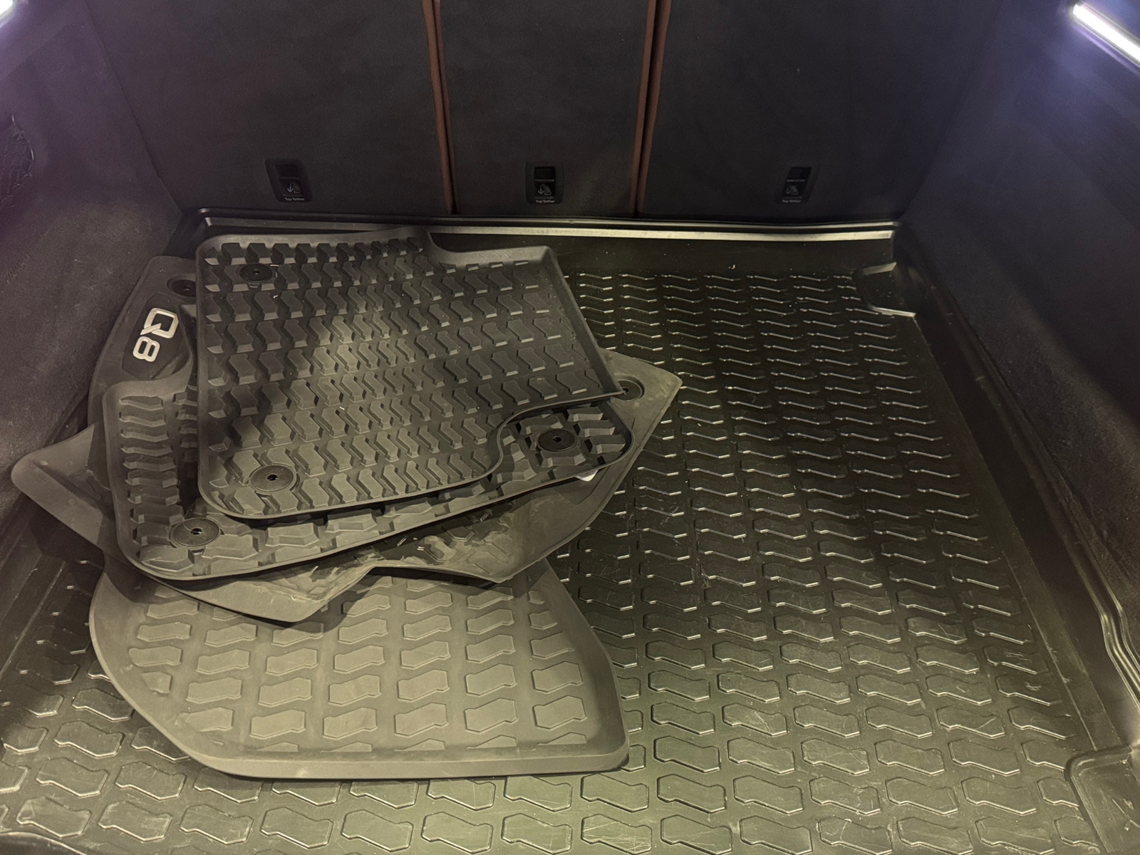 Thumbnail: 2019 Audi Q8 - 6