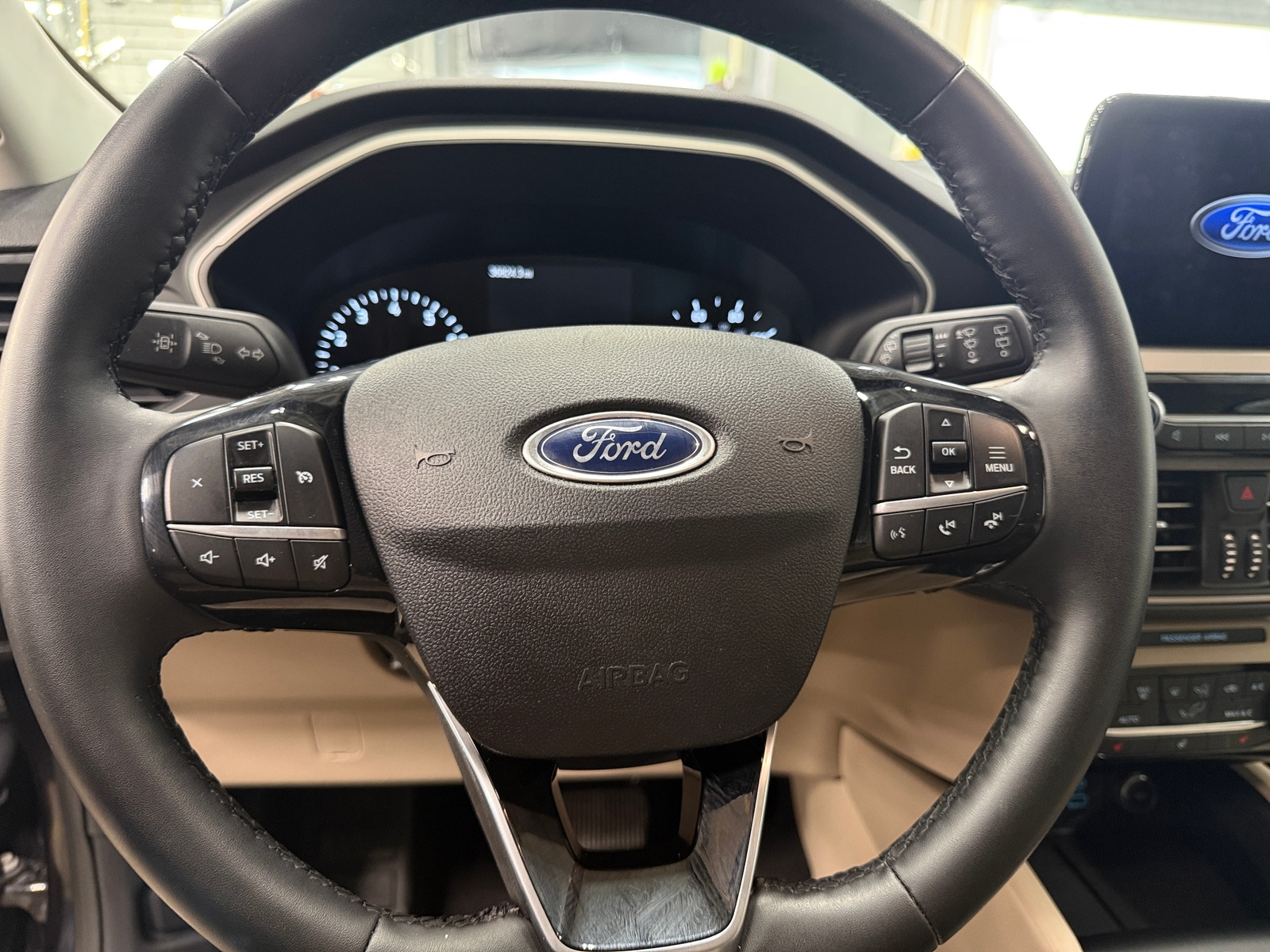 Thumbnail: 2021 Ford Escape - 5