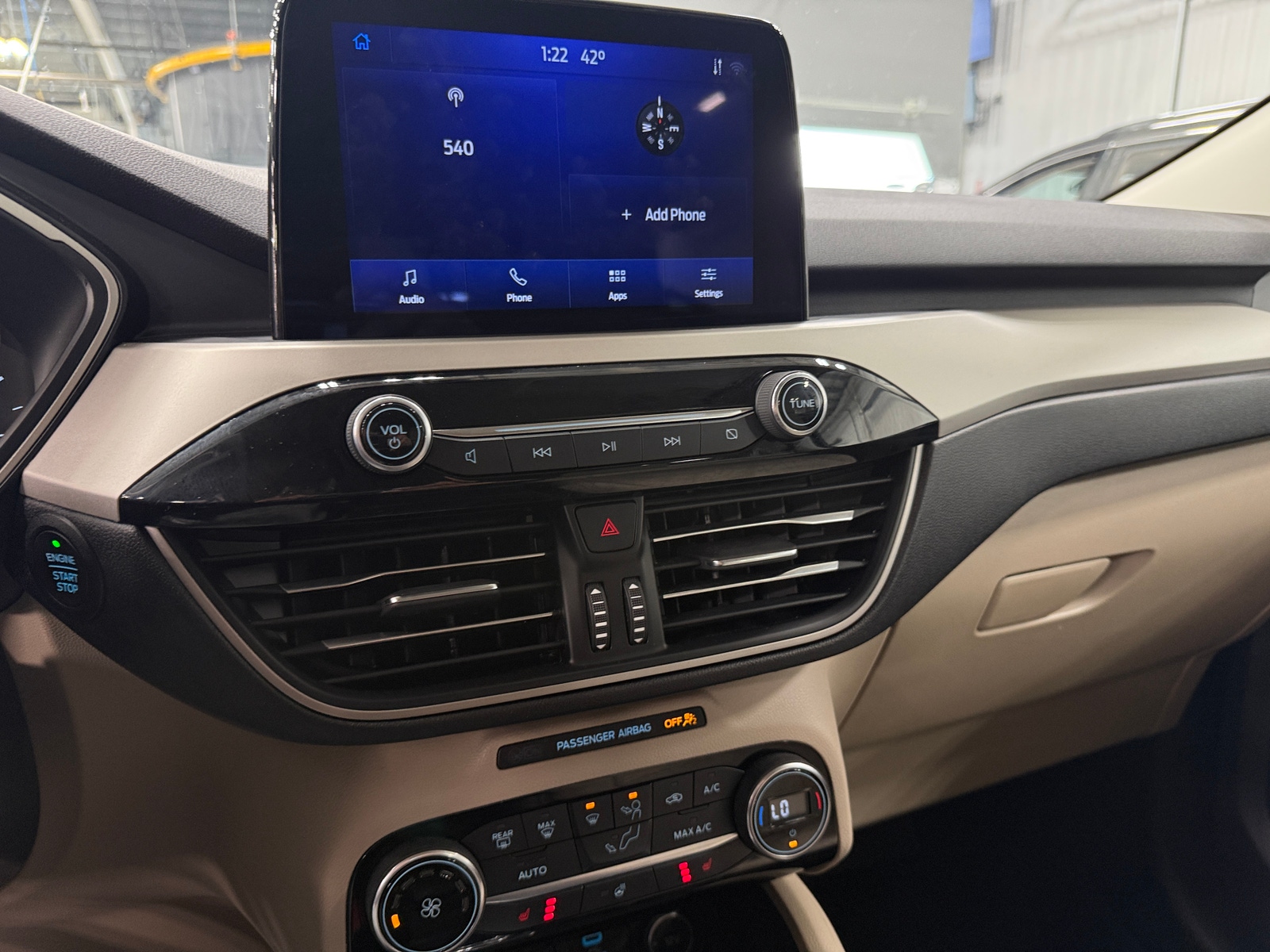 Thumbnail: 2021 Ford Escape - 4