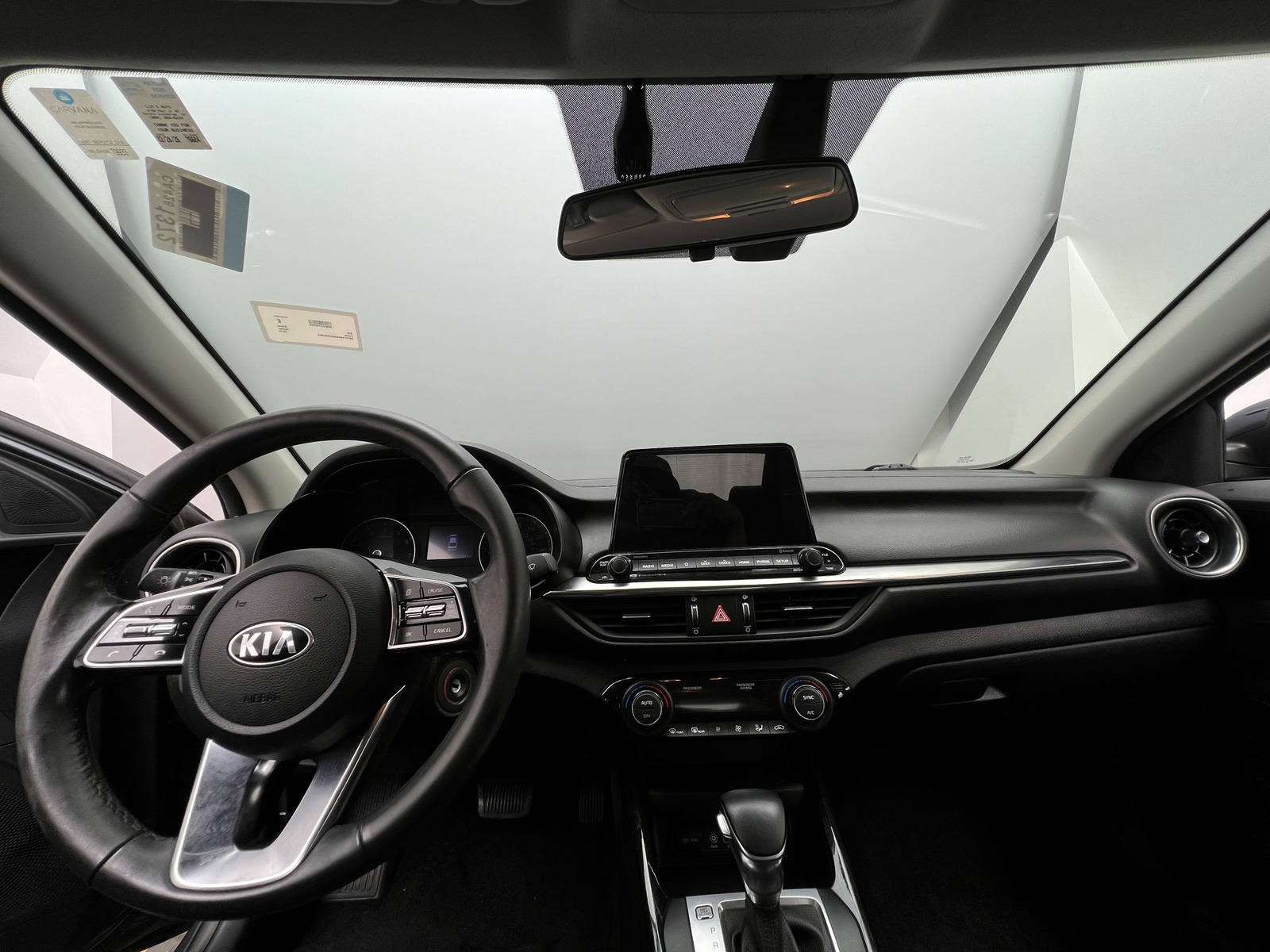 Thumbnail: 2019 Kia Forte - 3