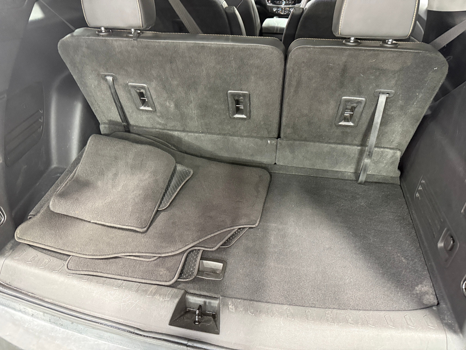 Thumbnail: 2021 Chevrolet Traverse - 6