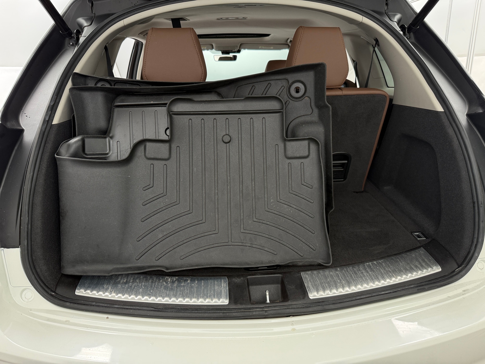 Thumbnail: 2017 Acura MDX - 6