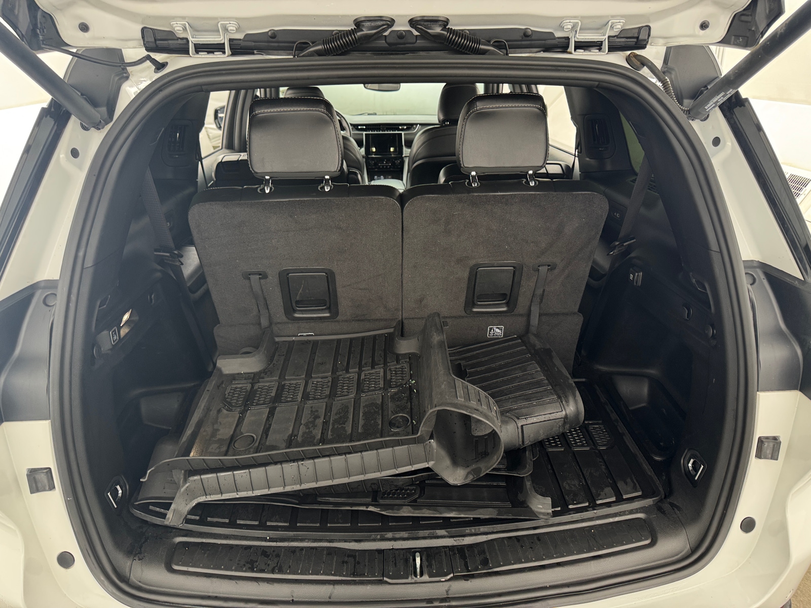 Thumbnail: 2021 Jeep Grand Cherokee L - 6