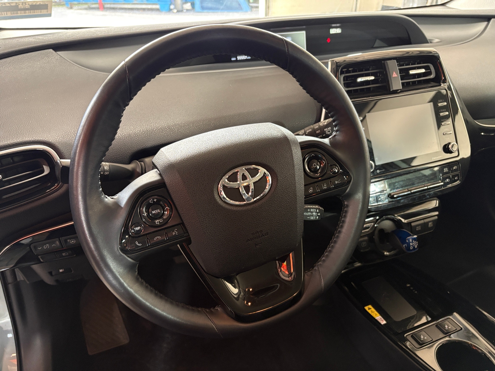 Thumbnail: 2022 Toyota Prius - 4