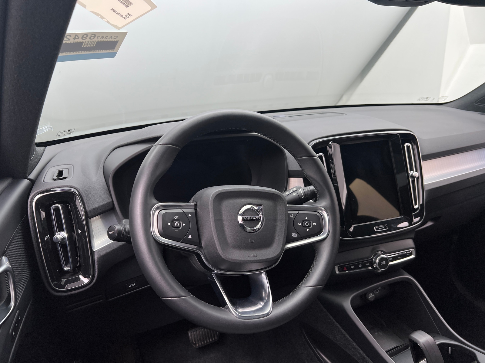 Thumbnail: 2024 Volvo XC40 - 5