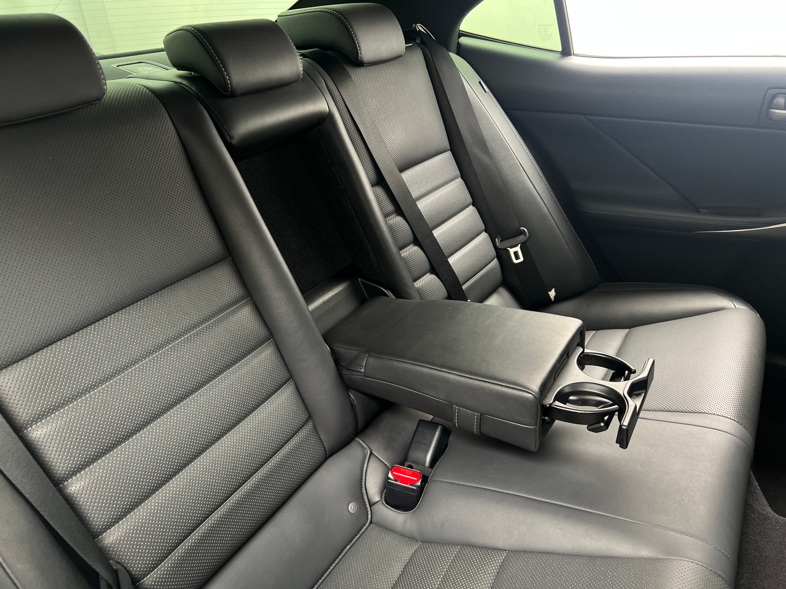 Thumbnail: 2018 Lexus IS - 5