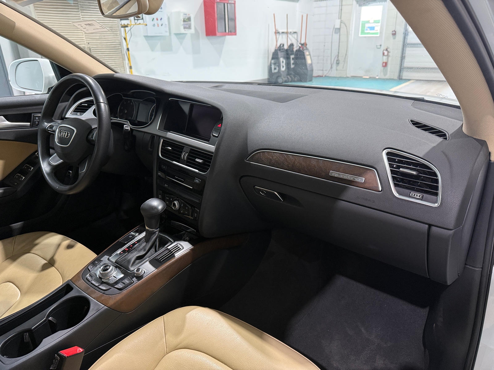 Thumbnail: 2014 Audi A4 - 2