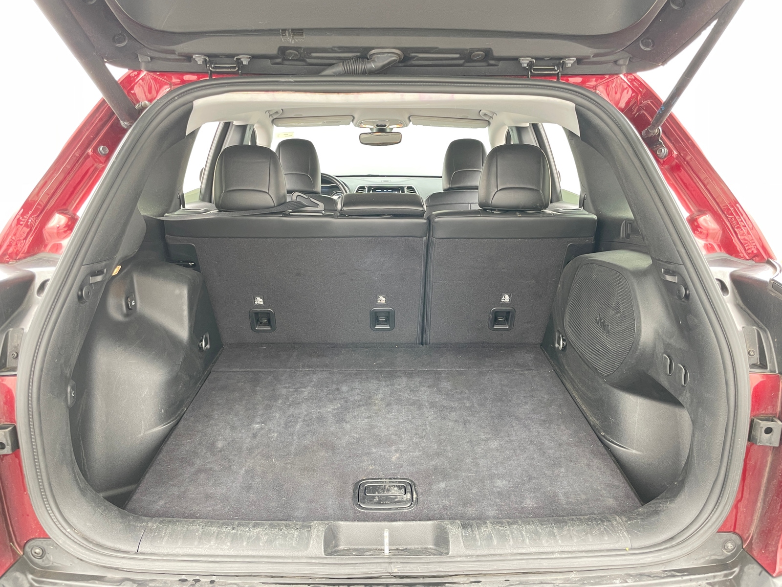 Thumbnail: 2020 Jeep Cherokee - 6