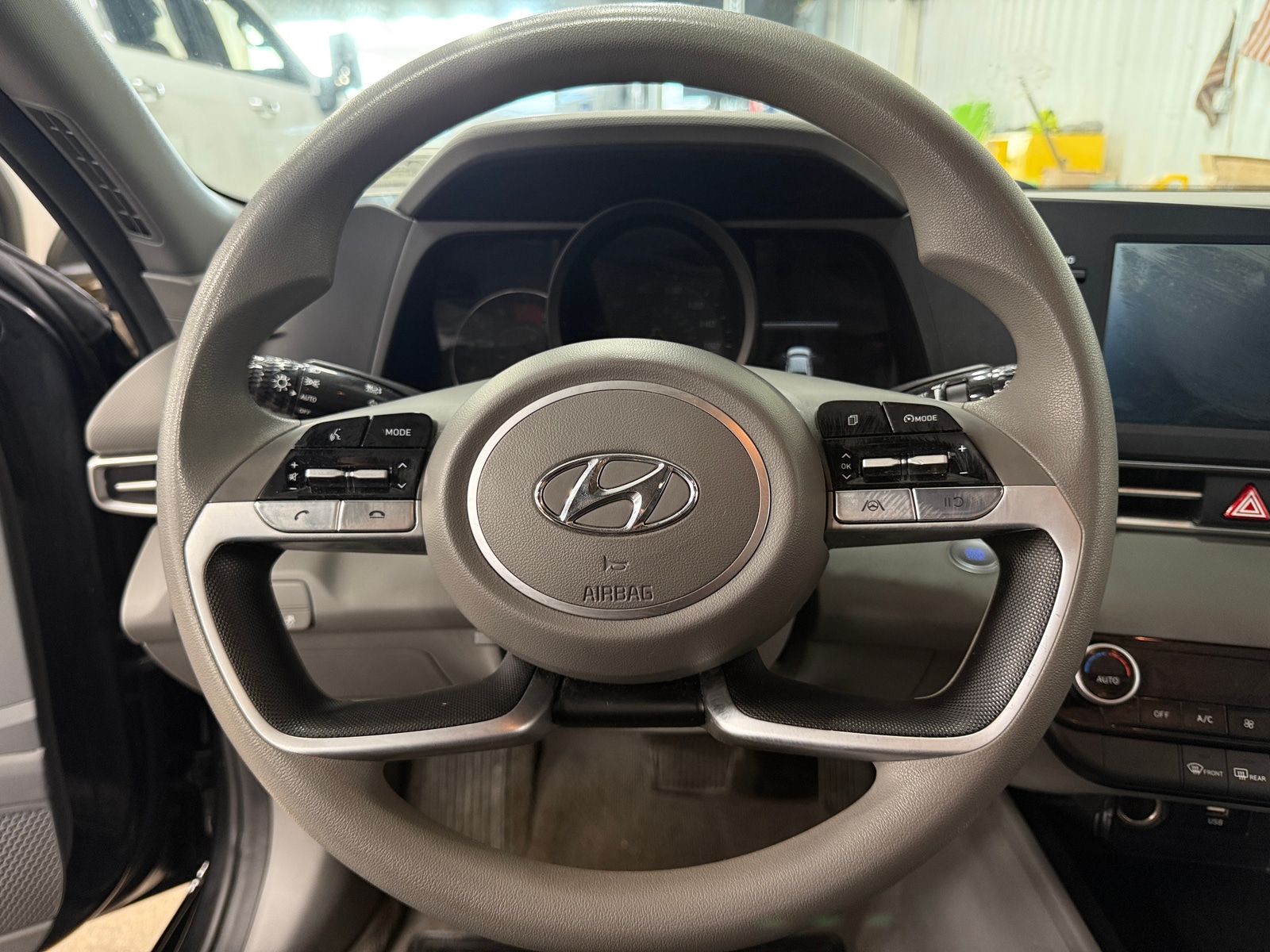 Thumbnail: 2023 Hyundai Elantra - 5